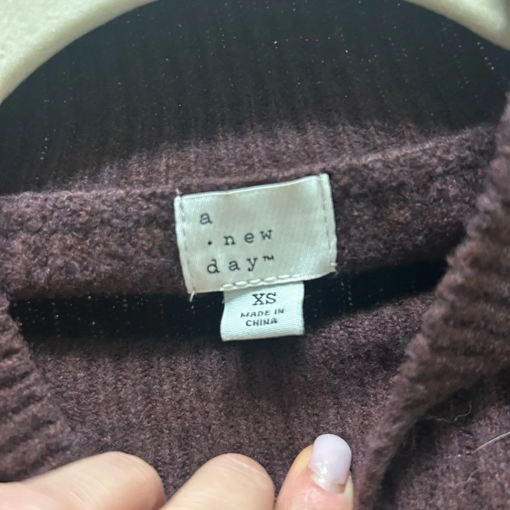 Brown Ribbed Knit Sweater Dress - Picture 3 of 4